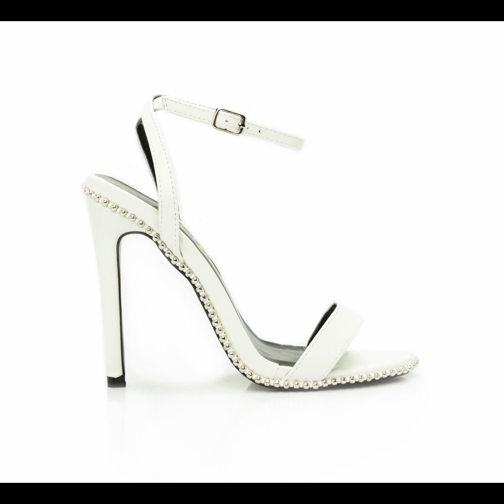 So Me by Fashion Nova Blaze White Size 6